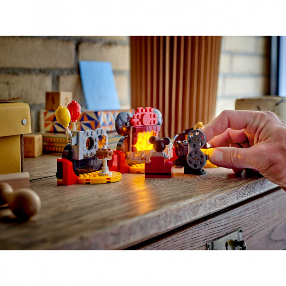 Конструктор LEGO Disney 40600 Празднование 100-летия Дисней в Новороссийске