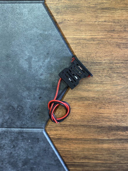 Блок зарядки USB-C 65W для BMW E36 в Новороссийске