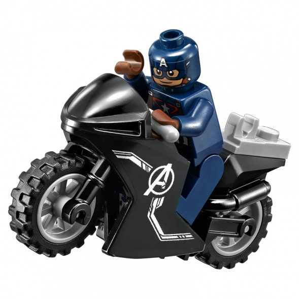 Конструктор LEGO Super Heroes 76032 Погоня на Квинджете Мстителей в Новороссийске
