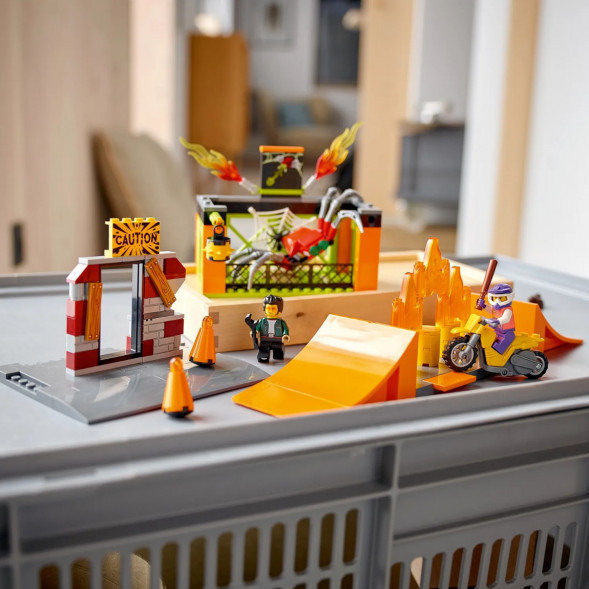 Конструктор LEGO City 60293 Парк каскадёров в Новороссийске